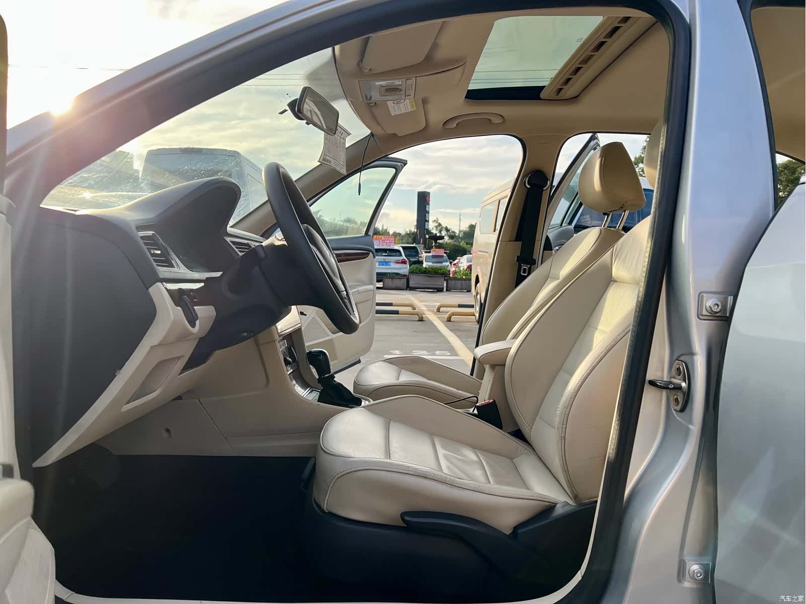 Volkswagen Lavida, 2014 4