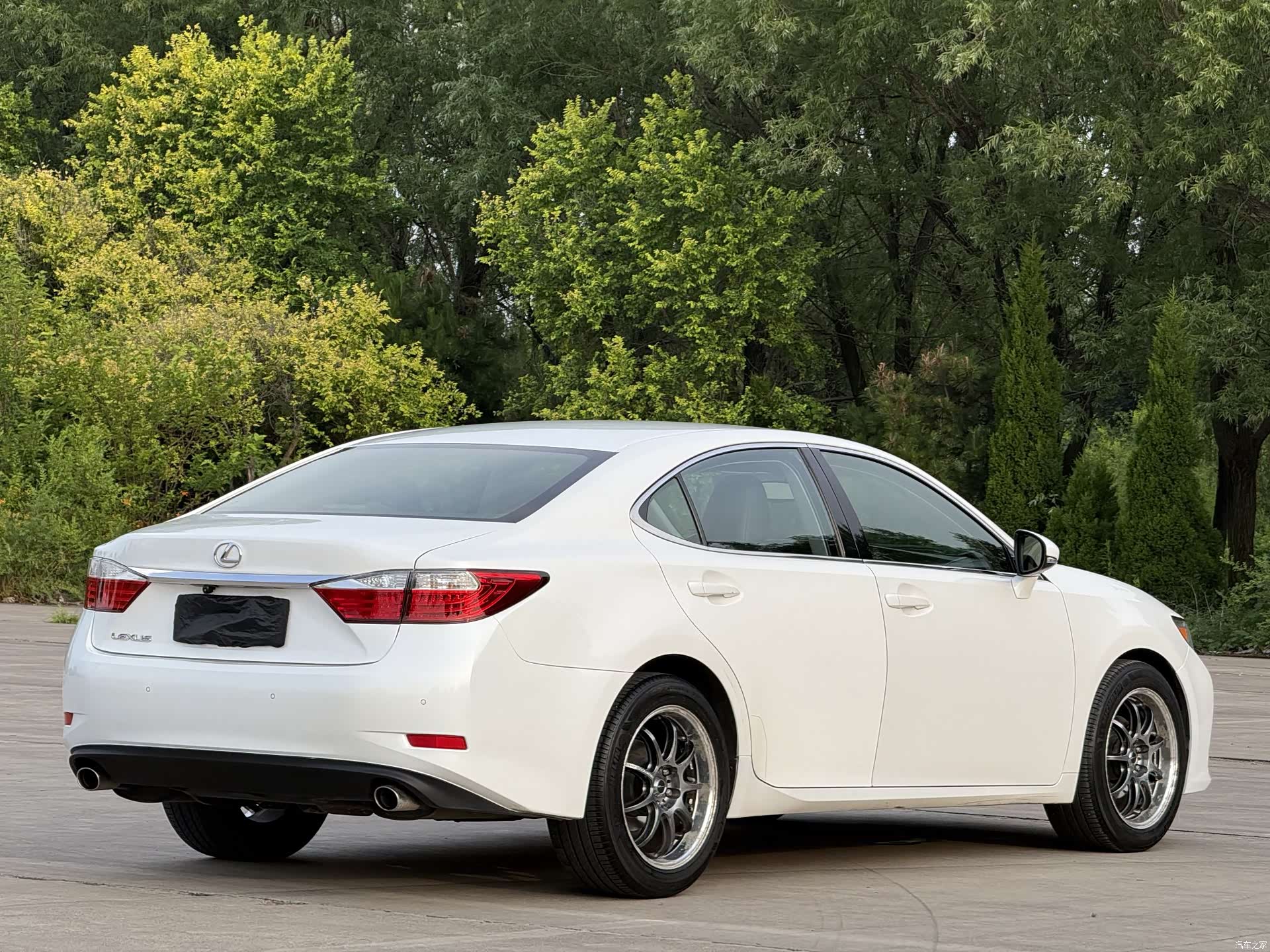 Lexus ES, 2015 7