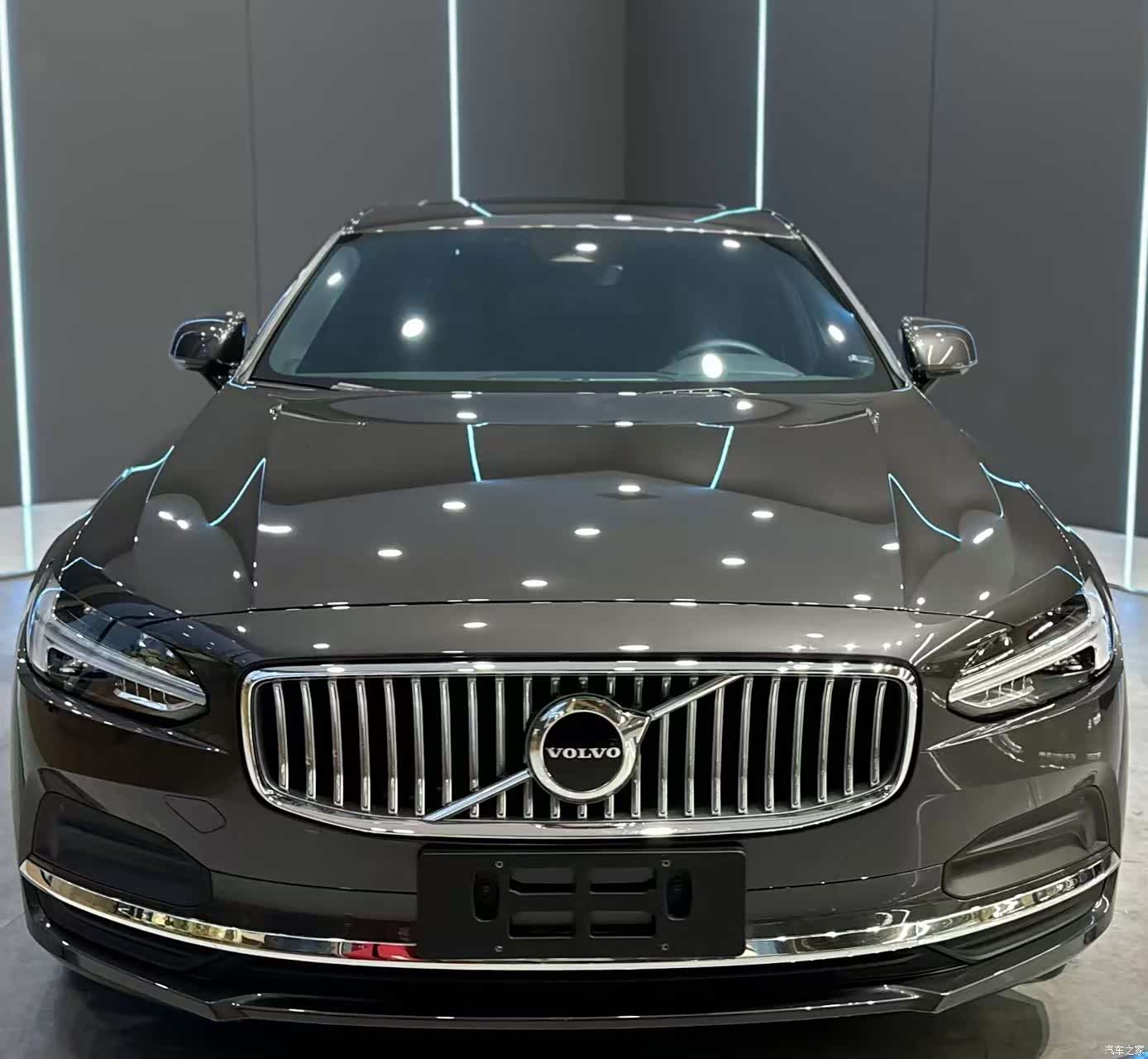 Volvo S90, 2023 2