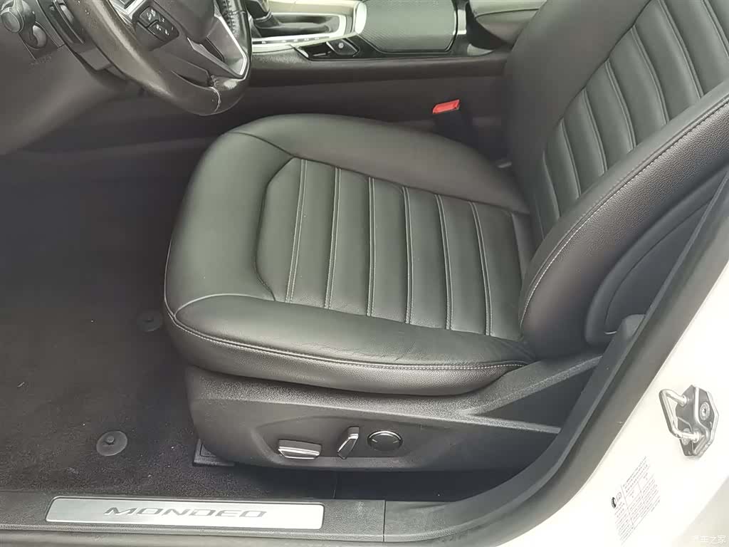 Ford Mondeo, 2015 20