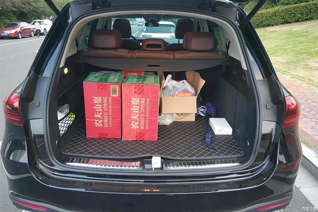 Mercedes-Benz GLE, 2024 4