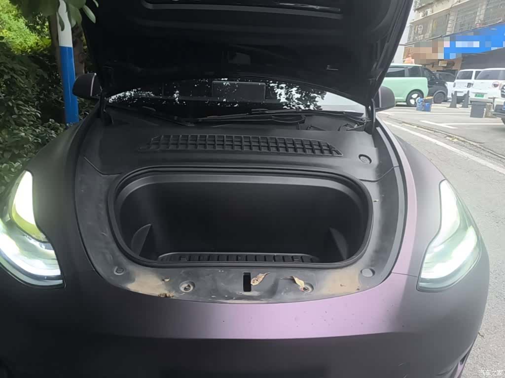 Tesla Model Y, 2022 20