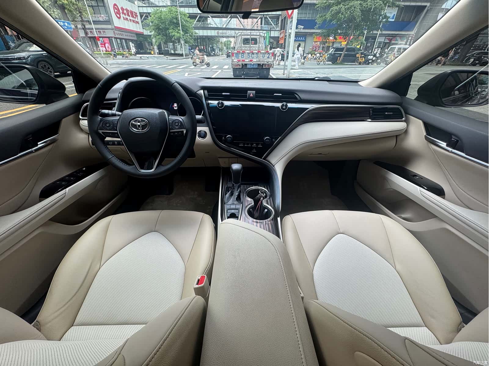 Toyota Camry, 2019 7