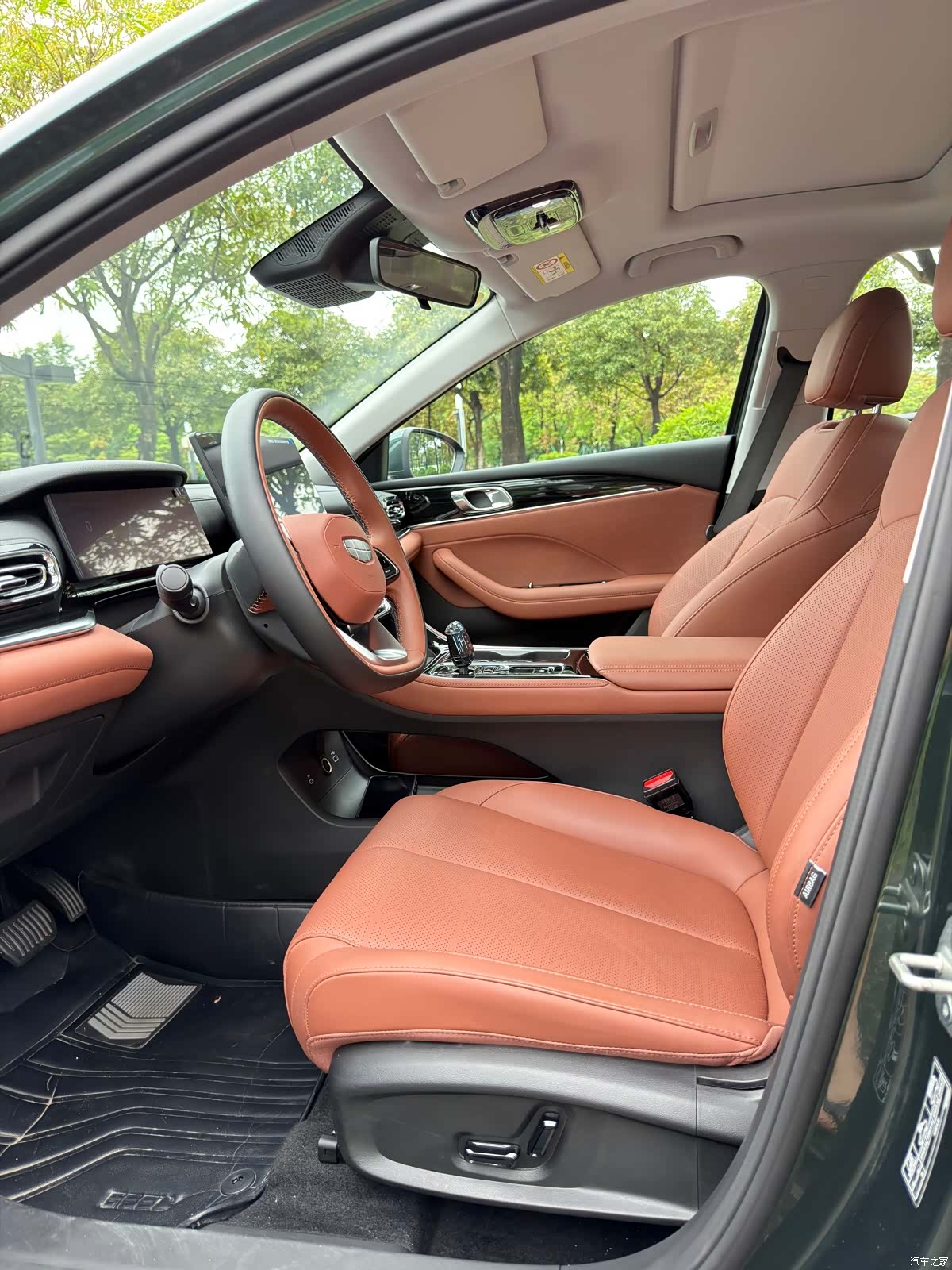 Geely Emgrand, 2025 10