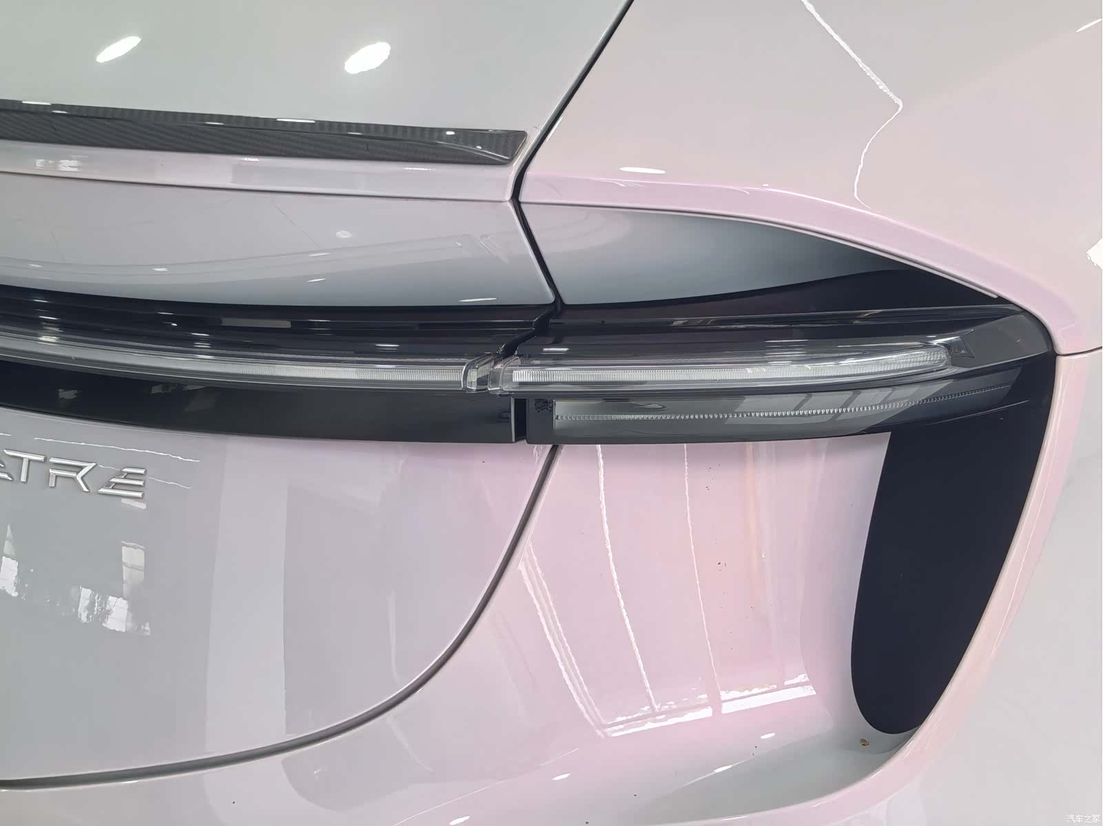 Lotus ELETRE, 2023 7