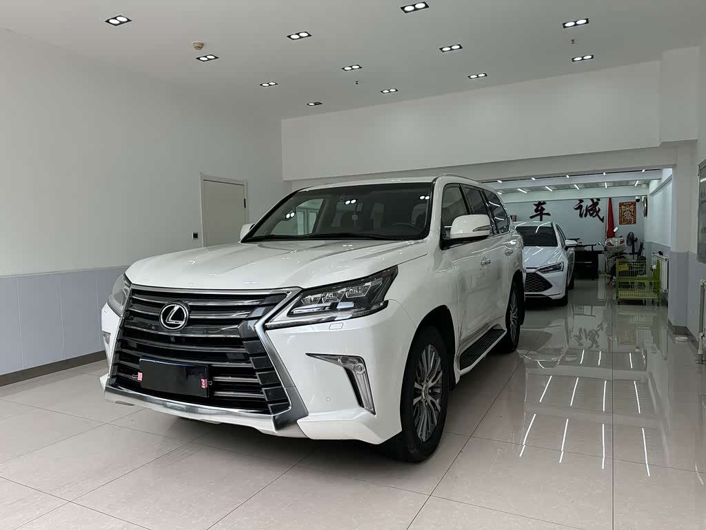 Lexus LX 2017 570 Luxury