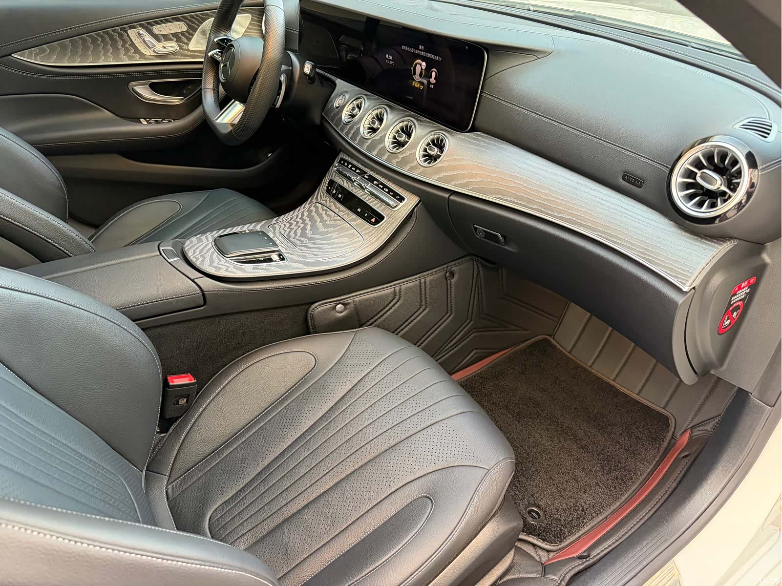 Mercedes-Benz CLS, 2024 13