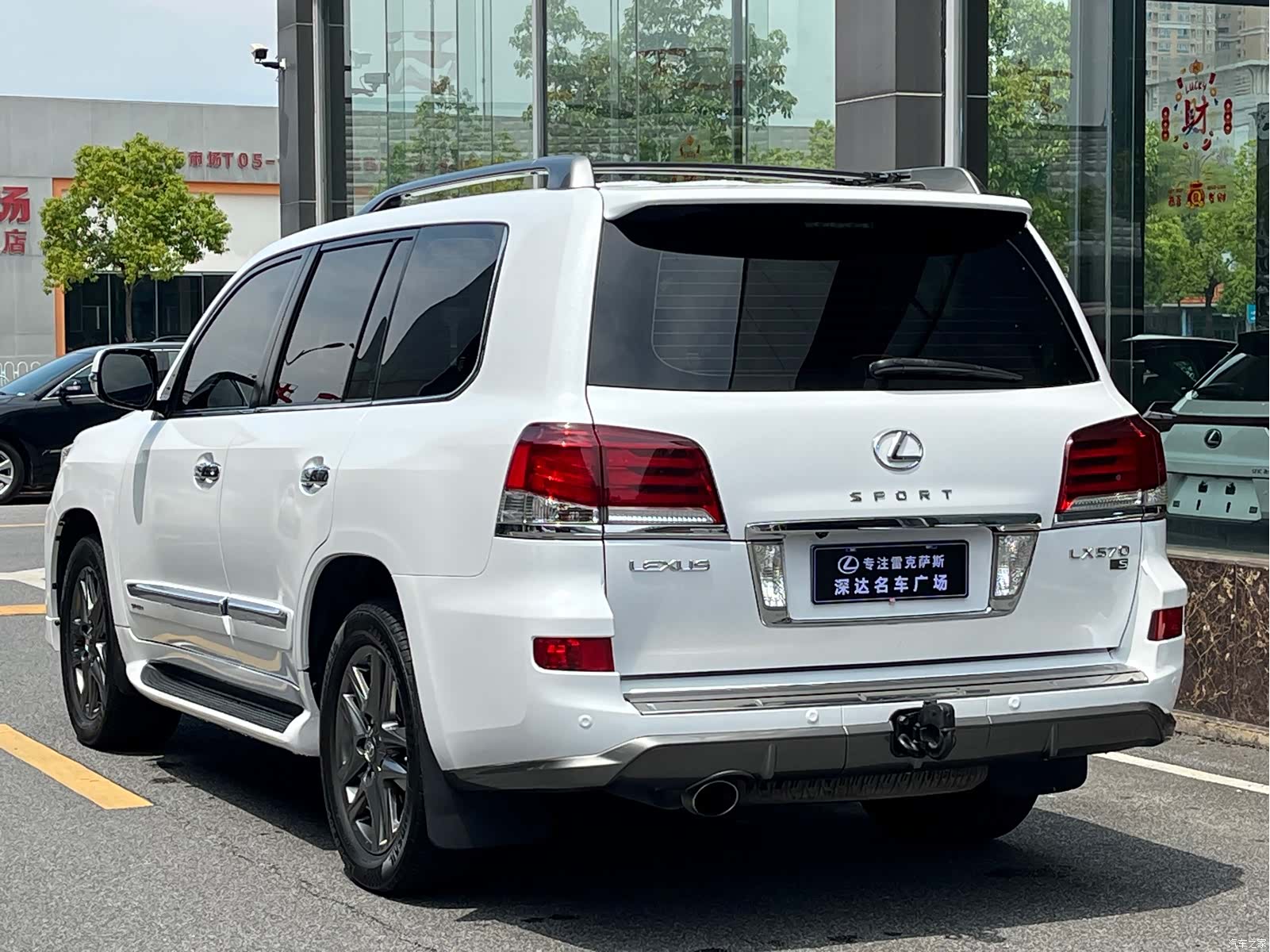 Lexus LX, 2015 3