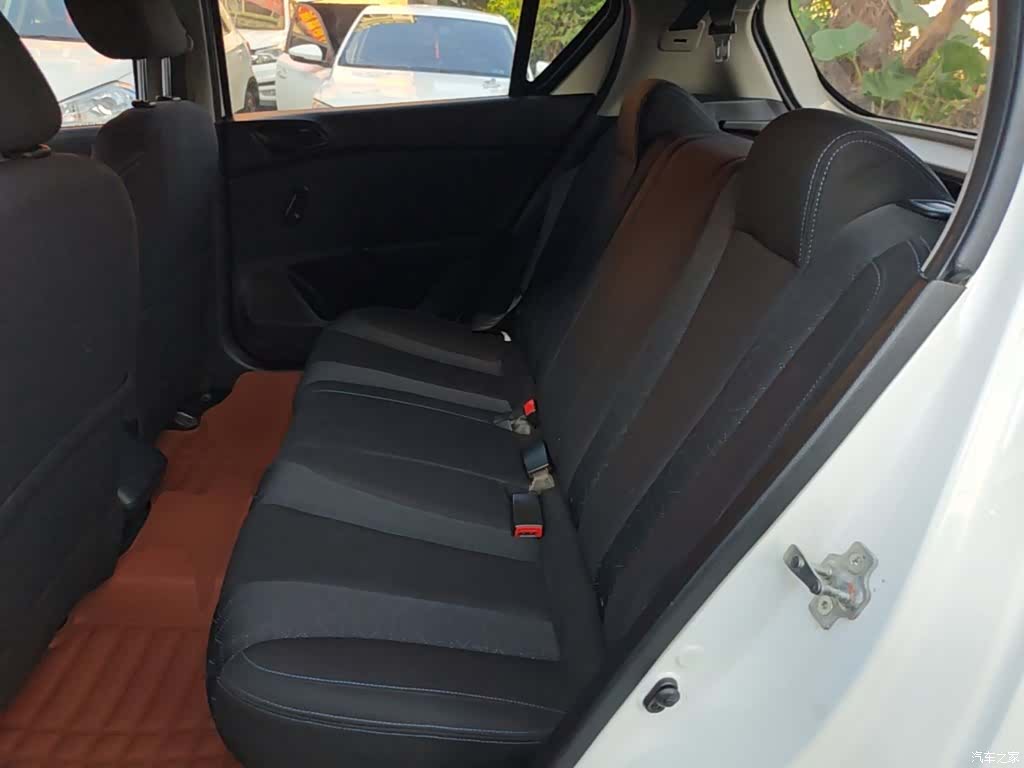 Wuling 310, 2017 17