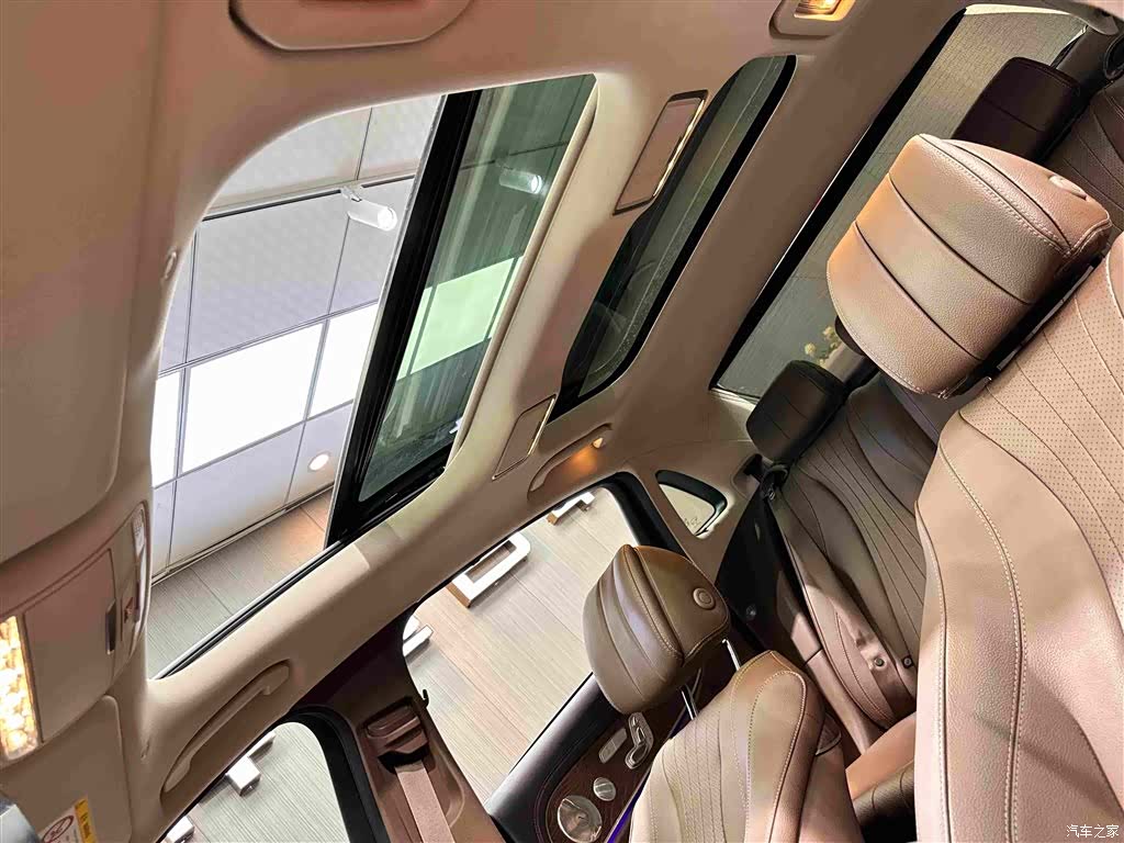 Mercedes-Benz E-Class, 2022 19