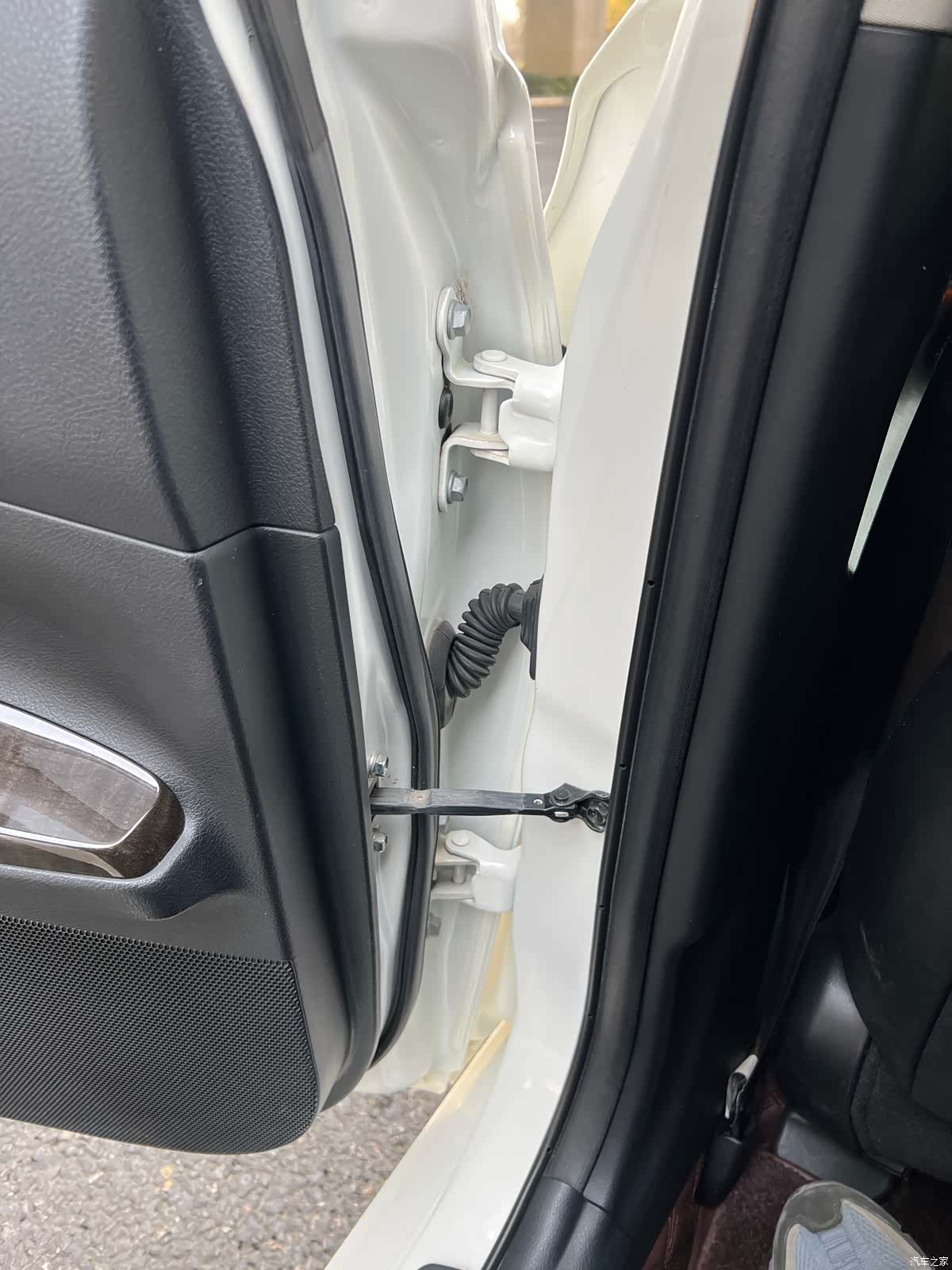 Toyota 2.5V, 2017 14
