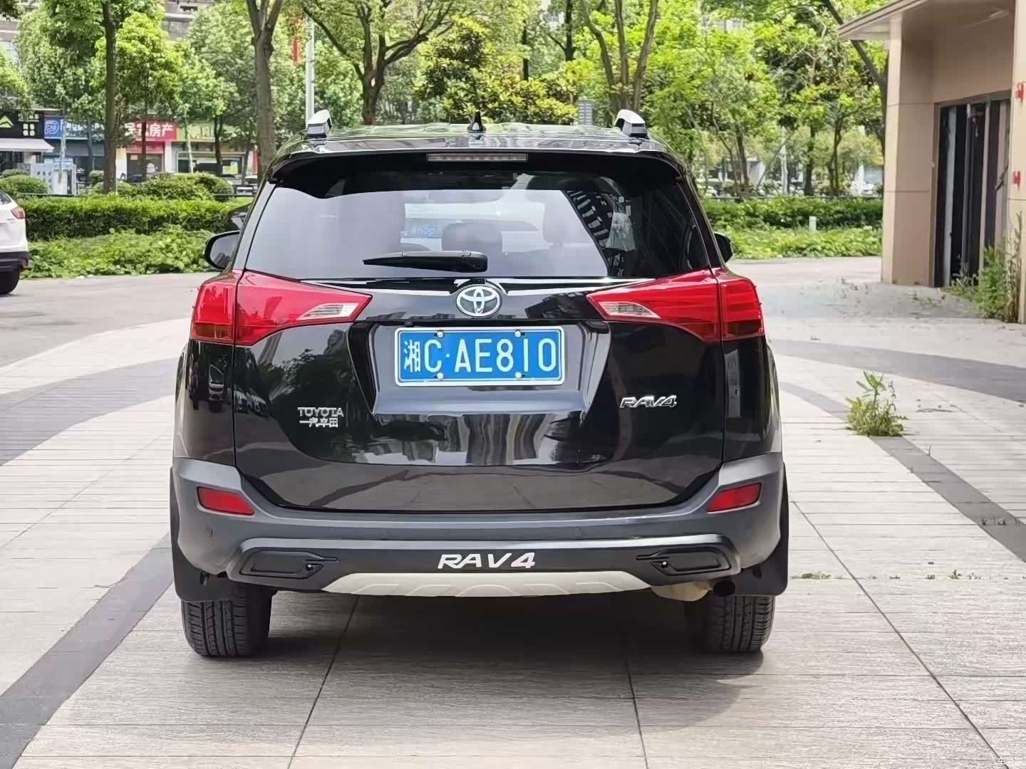 Toyota RAV4, 2015 8