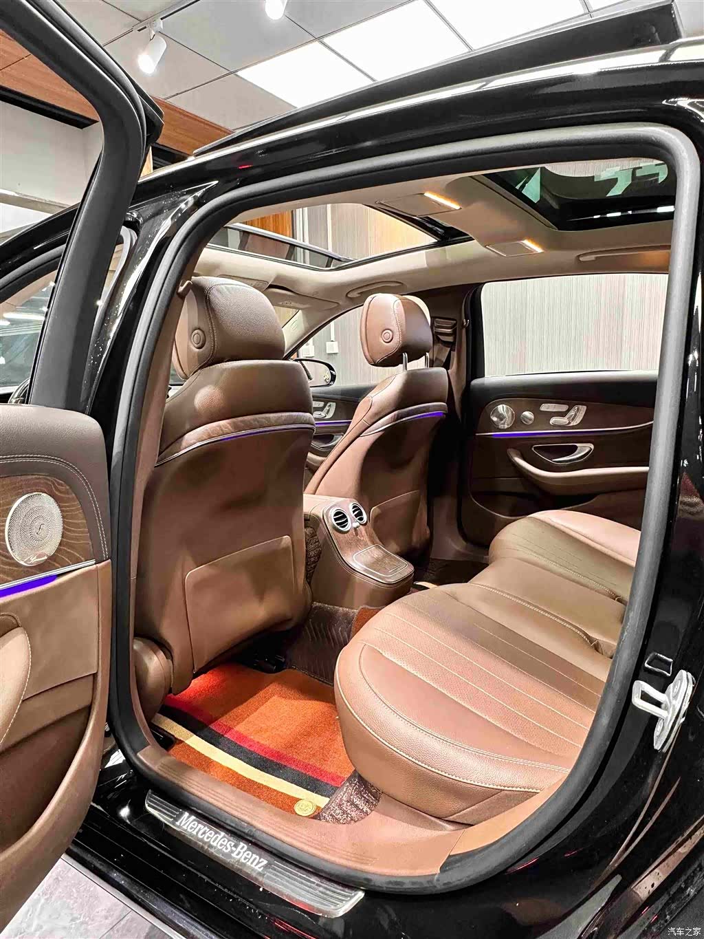 Mercedes-Benz E-Class, 2022 21