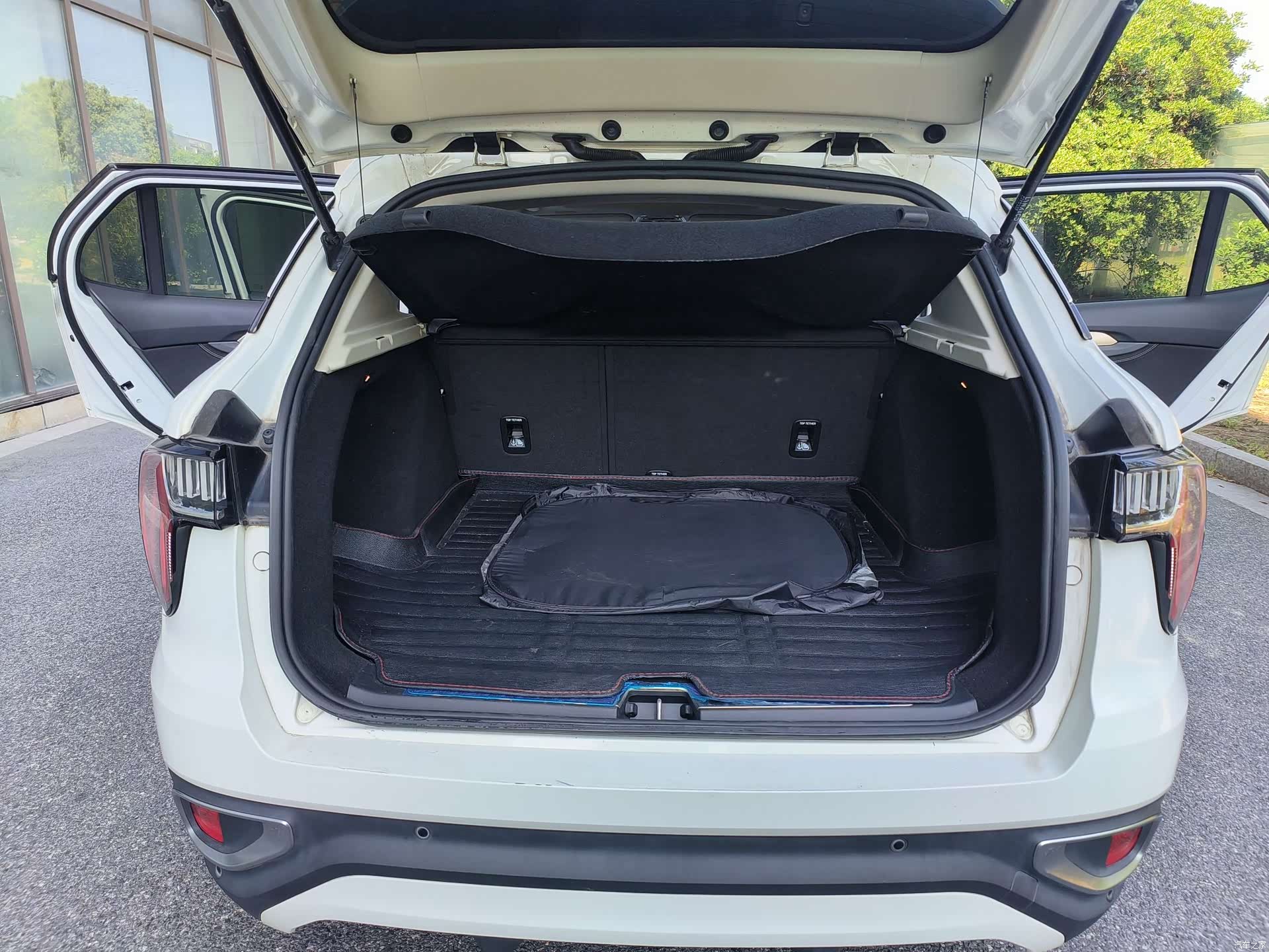 Lynk & Co 01, 2018 12