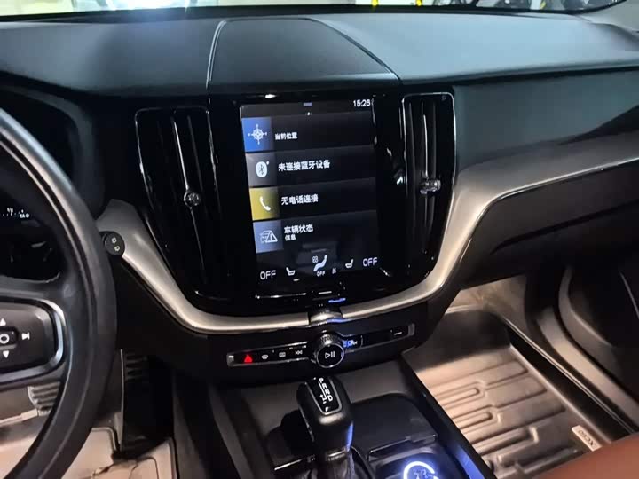 Volvo XC60, 2019 года фото 10
