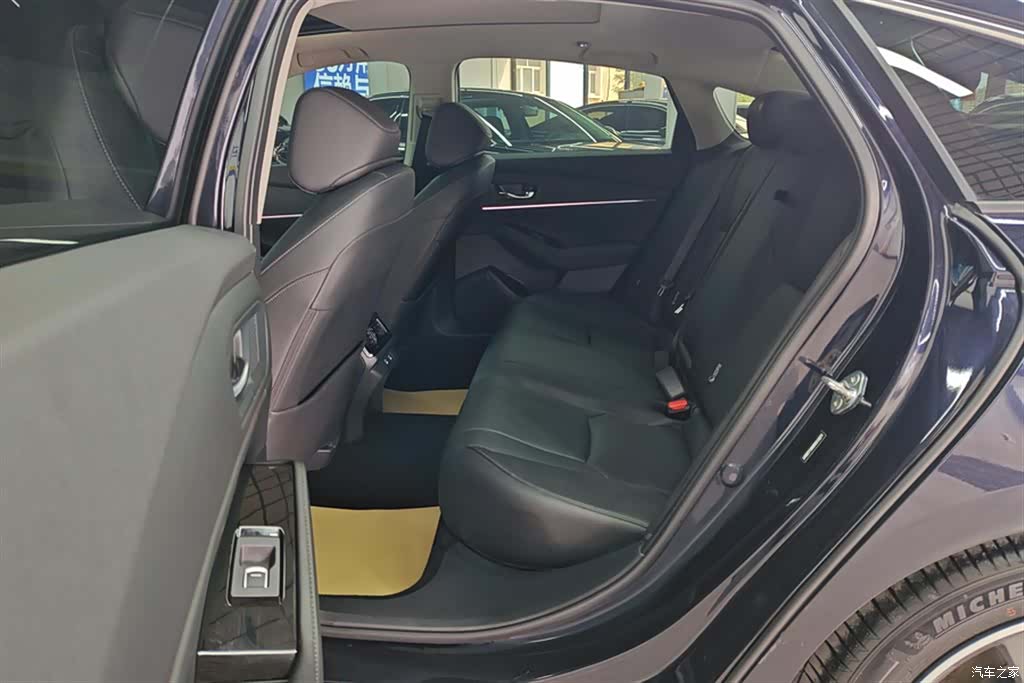 Honda Accord, 2023 11