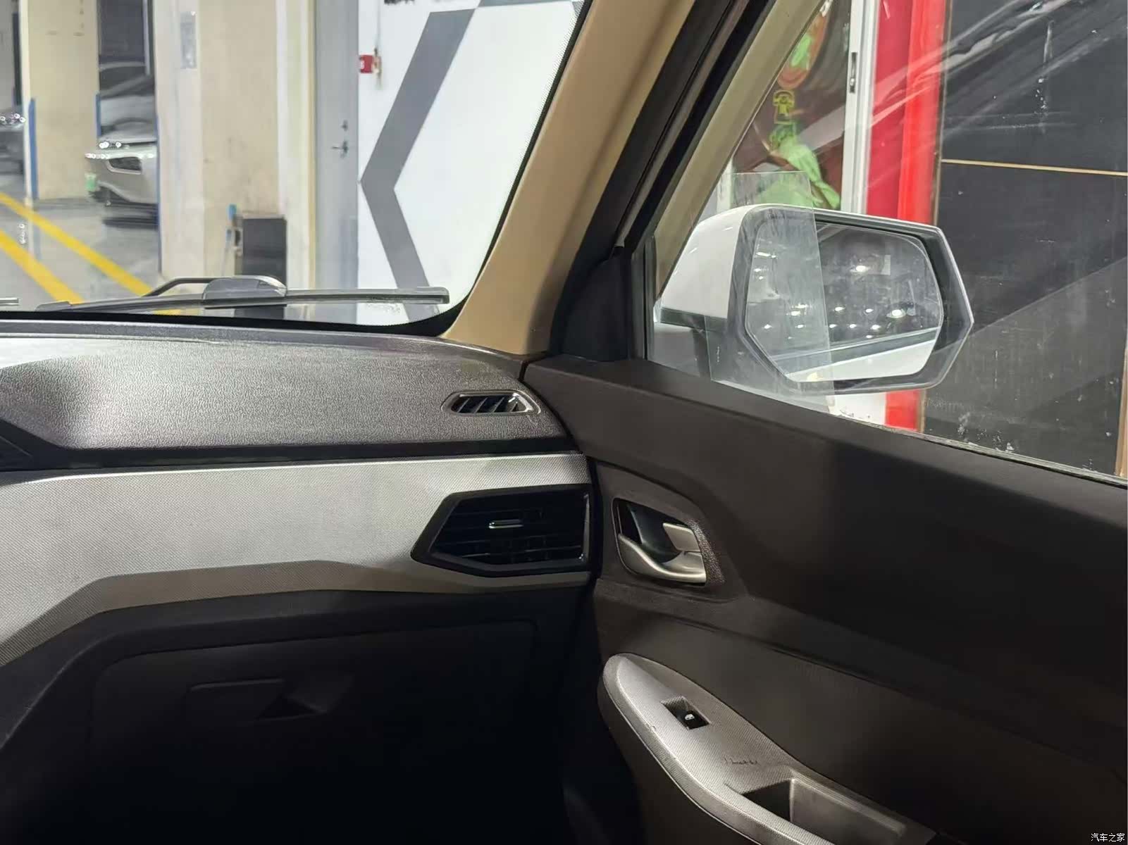 Wuling Hongguang, 2019 14