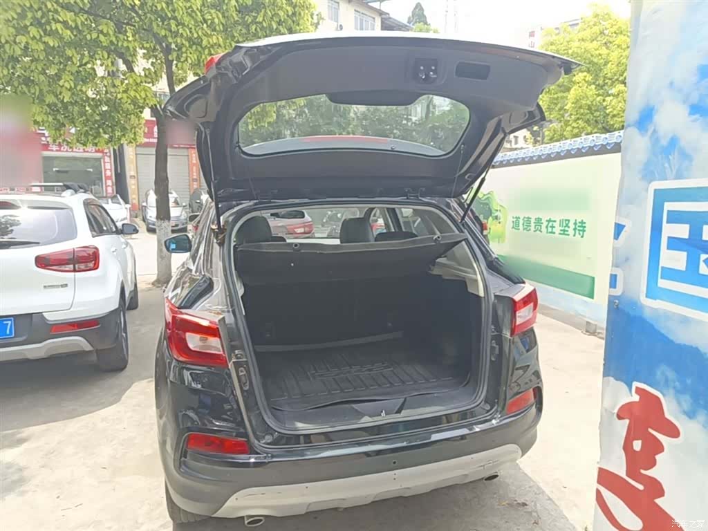 BAIC X55, 2016 19