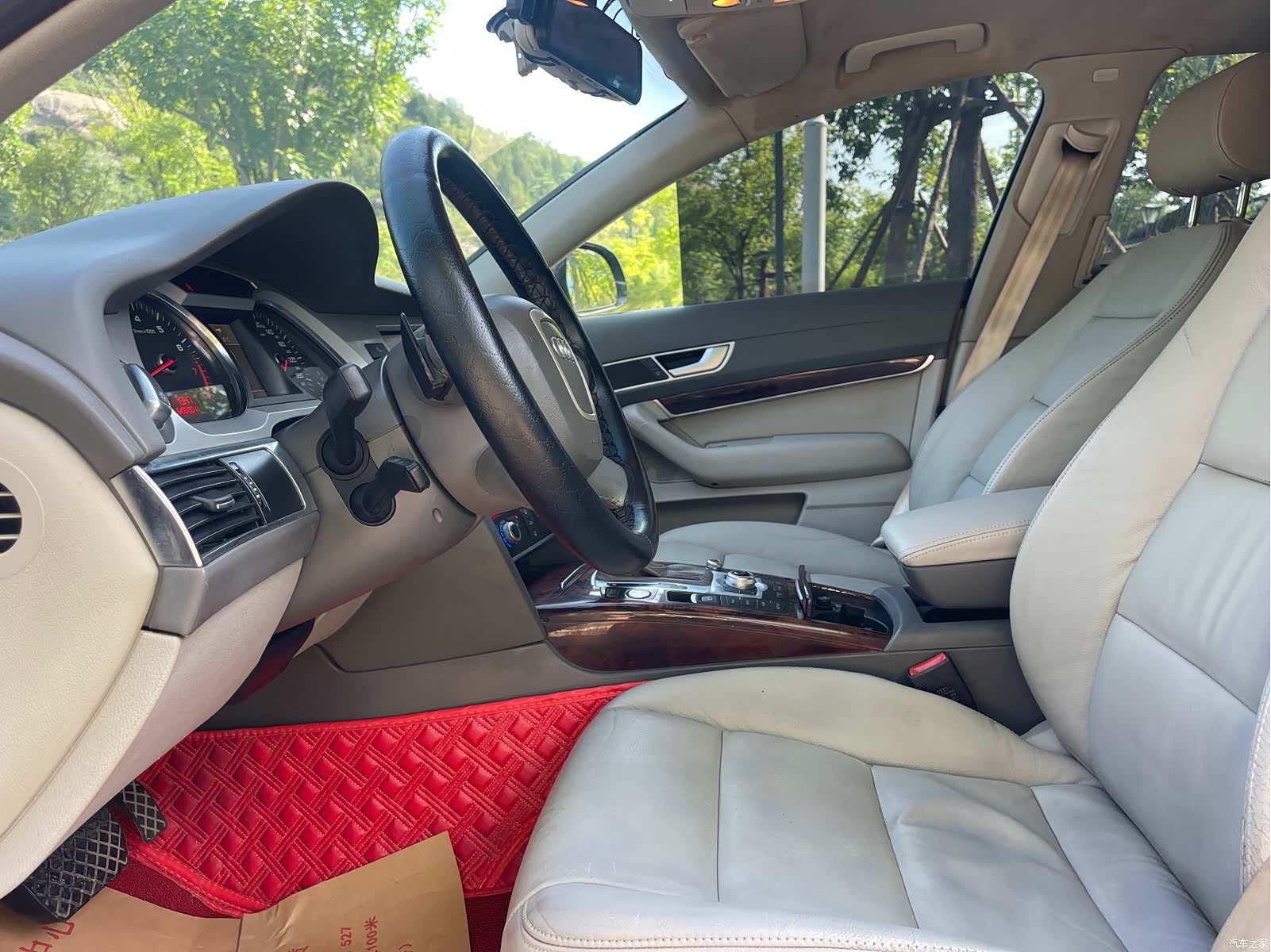 Audi A6L, 2011 14