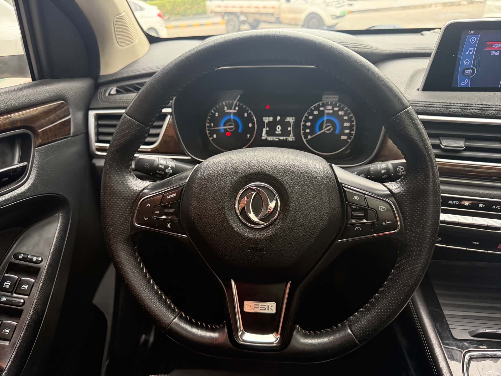 DongFeng 580, 2018 7