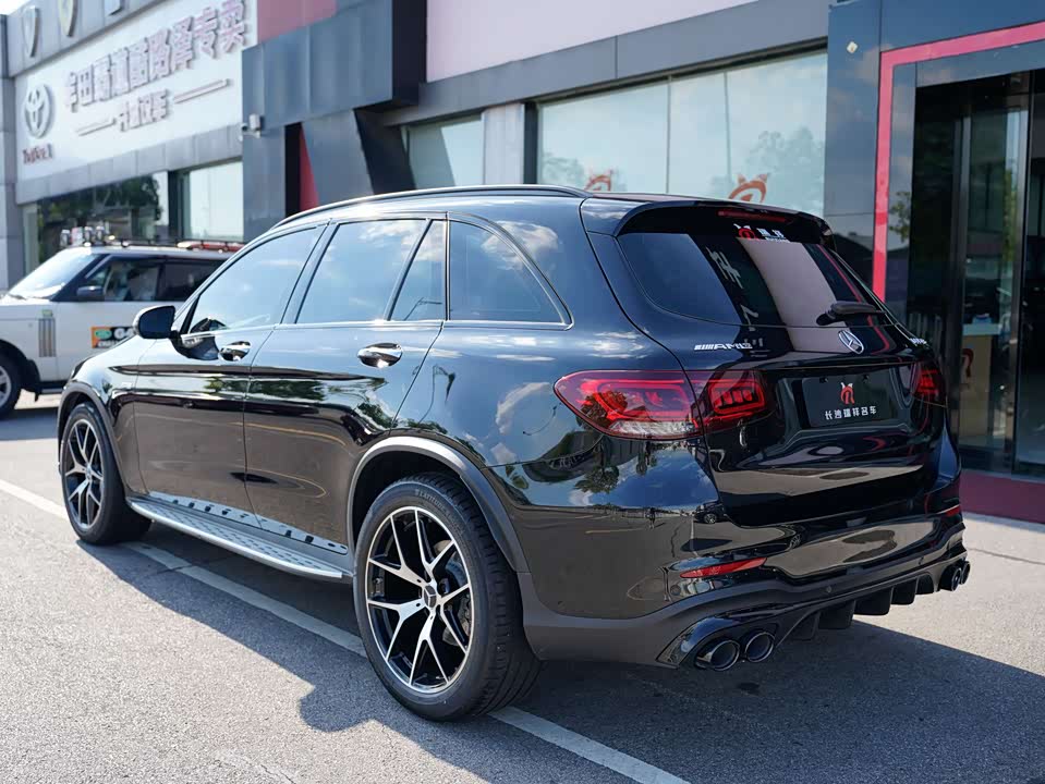 Mercedes-Benz GLC AMG