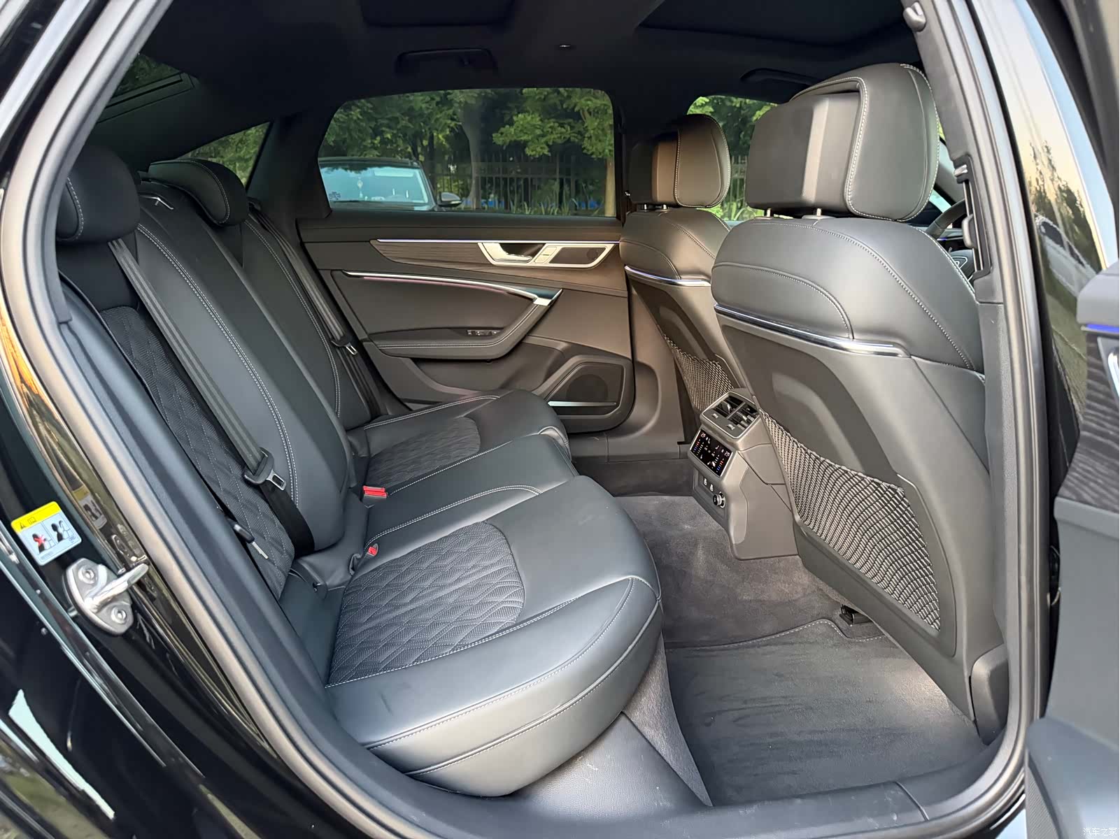 Audi A6L, 2025 14