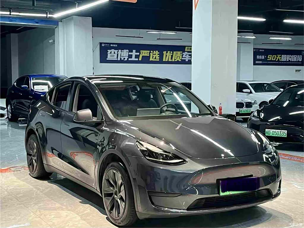 Tesla Model Y, 2024 3