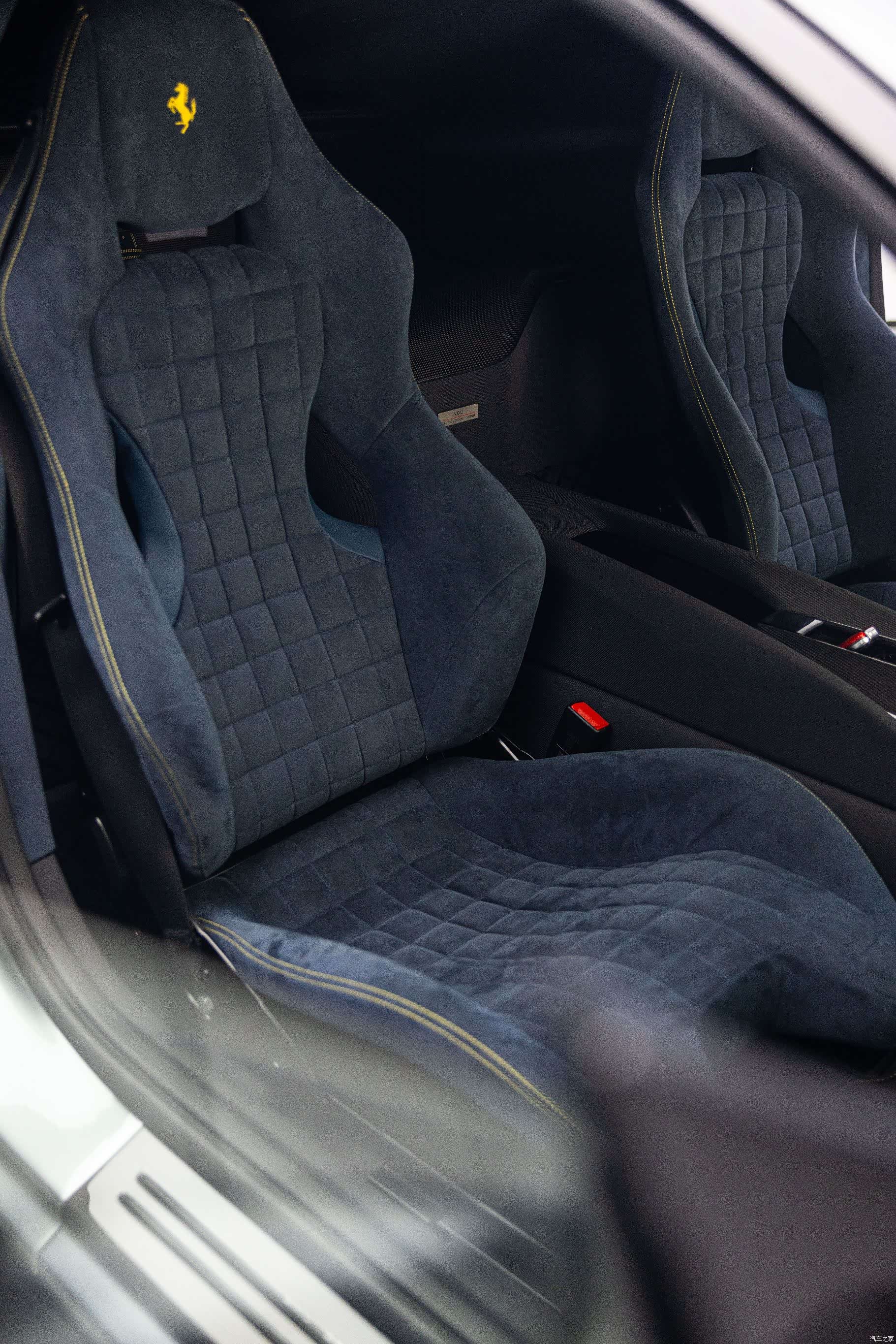 Ferrari 812, 2023 8