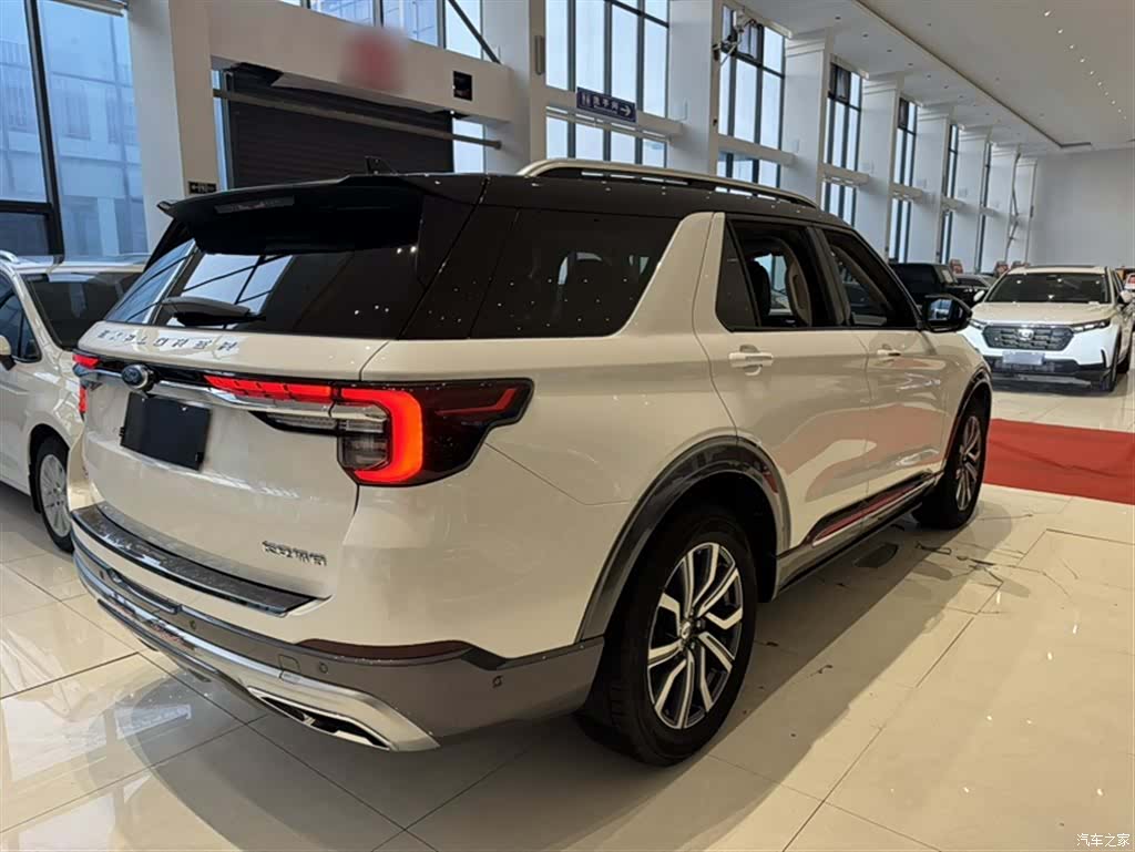 Ford Explorer, 2023 7
