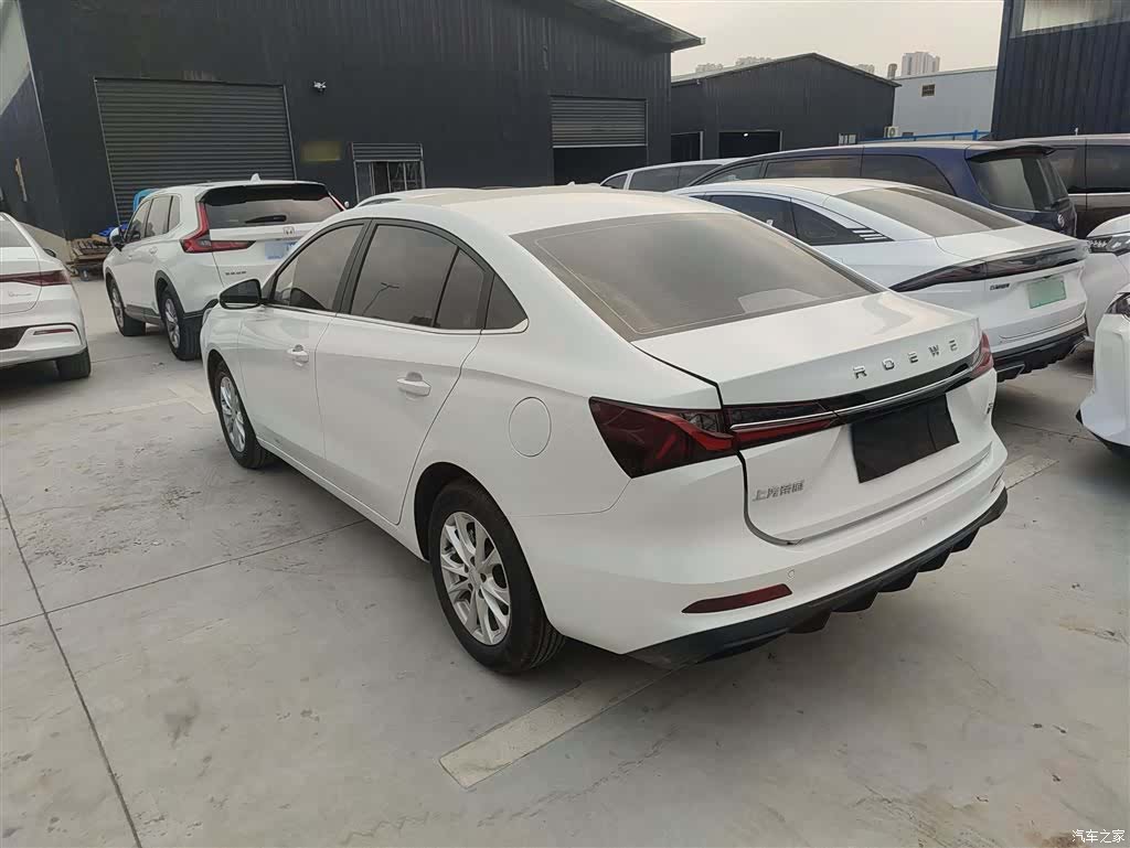Roewe i5, 2026 все фото
