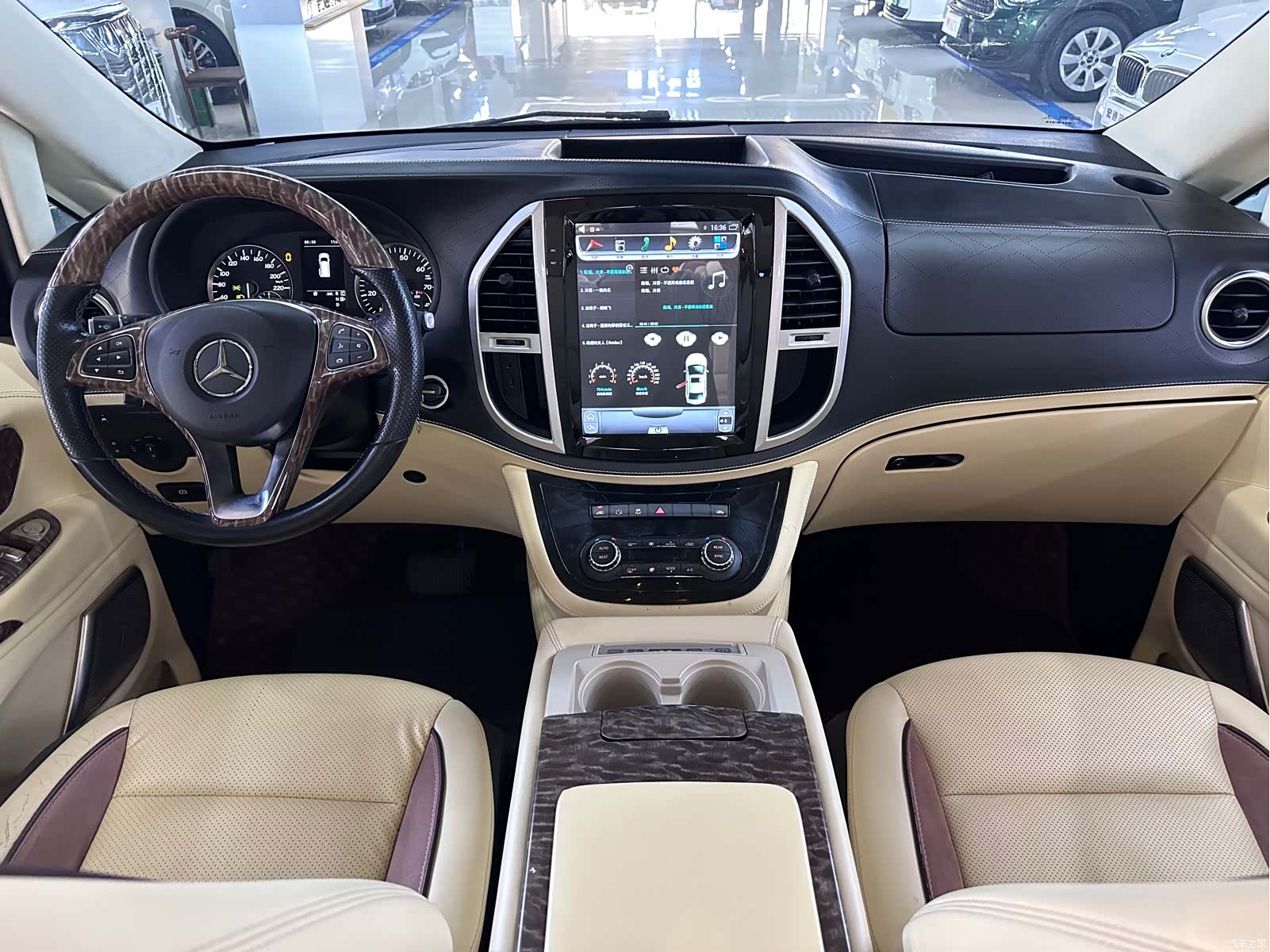 Mercedes-Benz V-Class, 2018 4