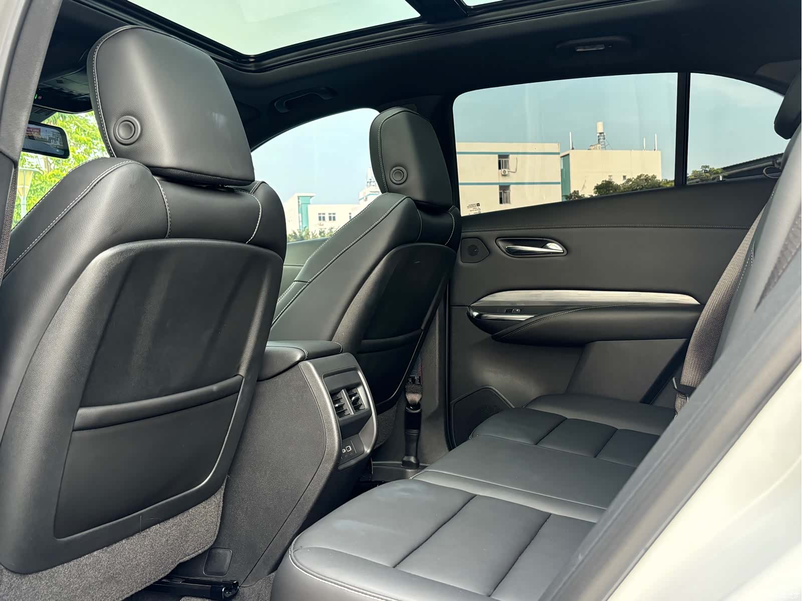 Cadillac XT4, 2025 11