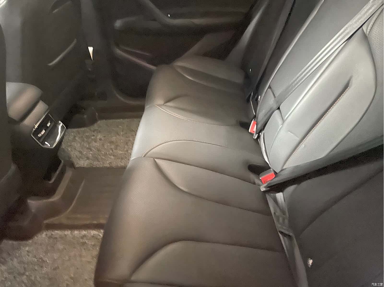 Roewe RX5, 2023 4