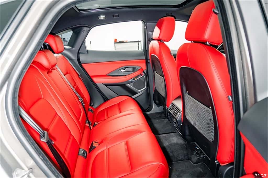 Land Rover E-PACE, 2023 21