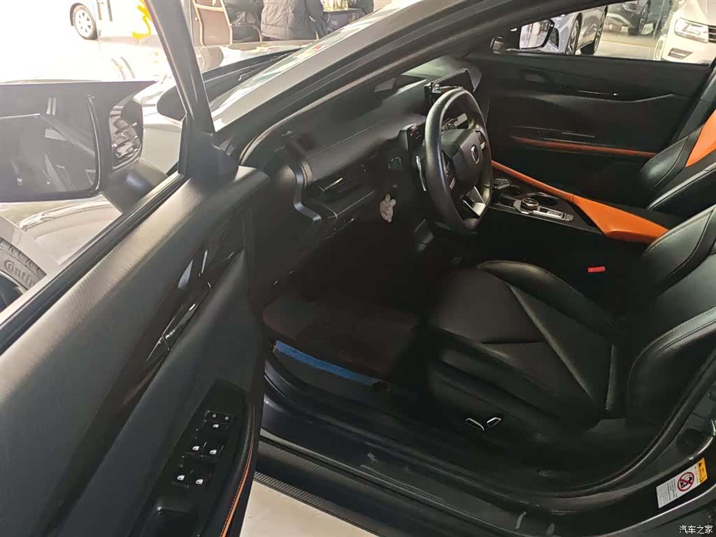 Changan UNI-V, 2023 16