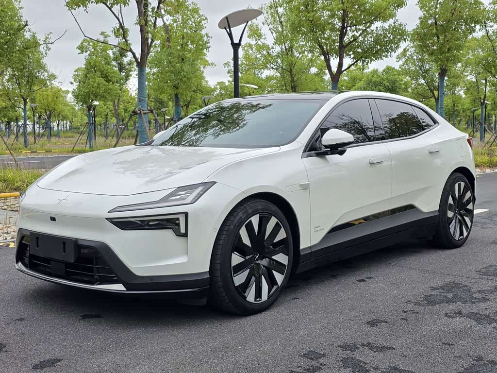 Polestar 4