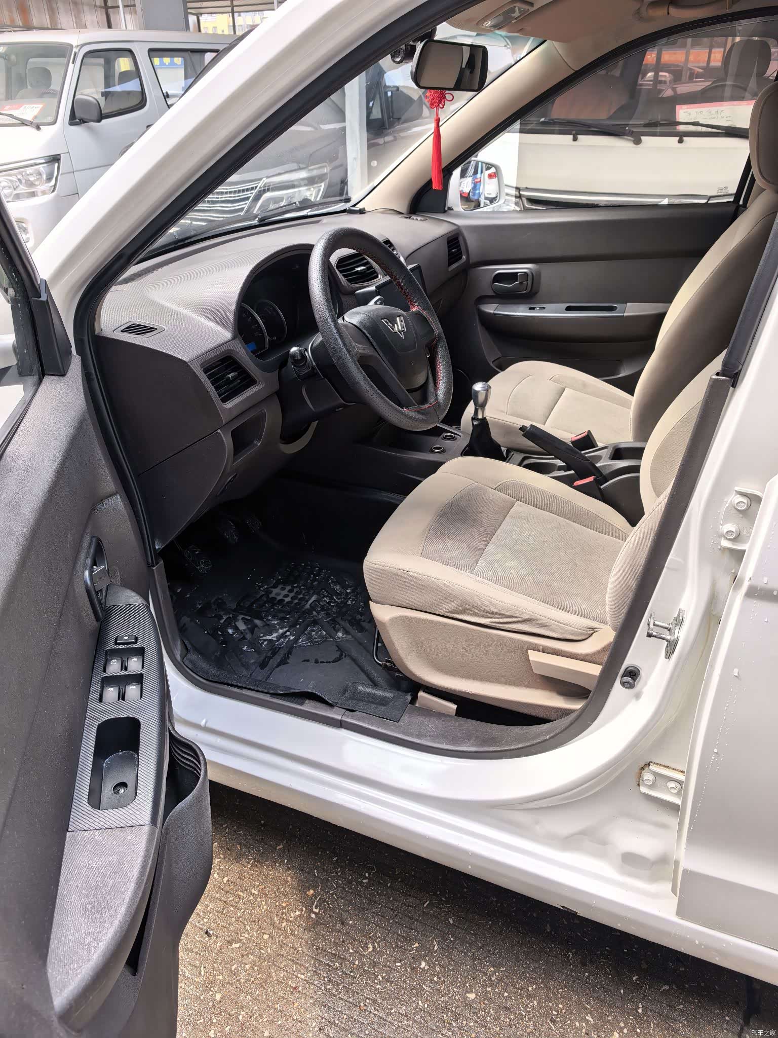 Wuling Hongguang, 2016 7