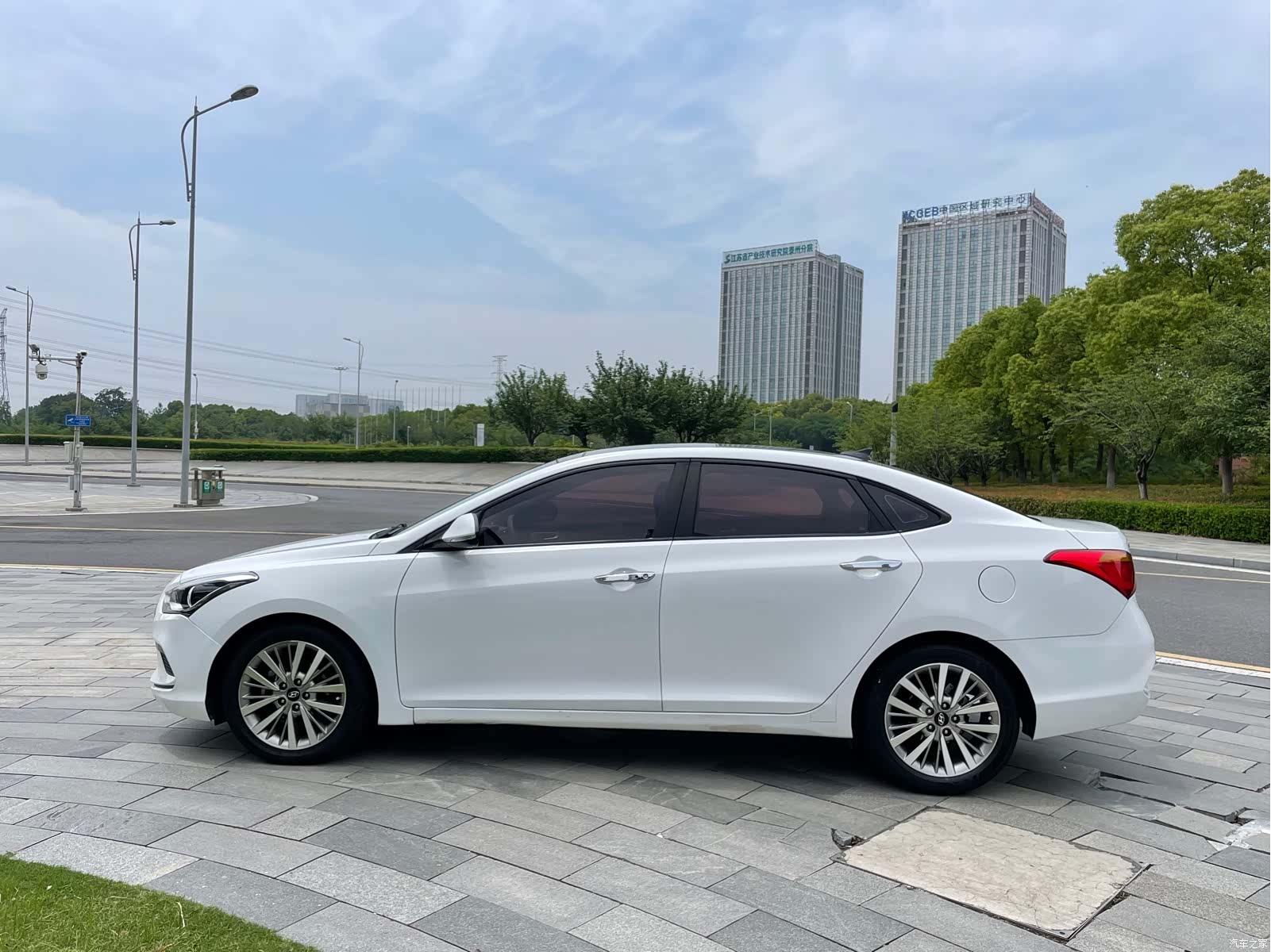 Hyundai GLS, 2017 все фото