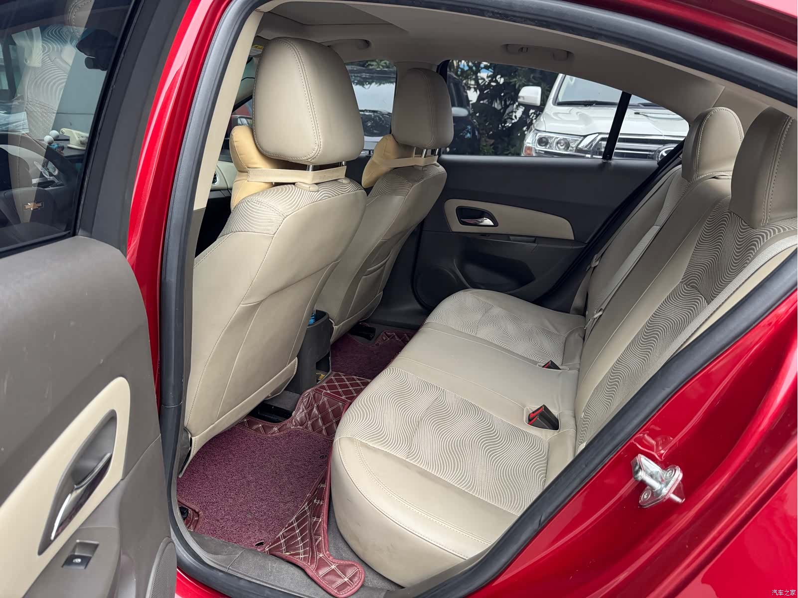 Chevrolet SE, 2015 10