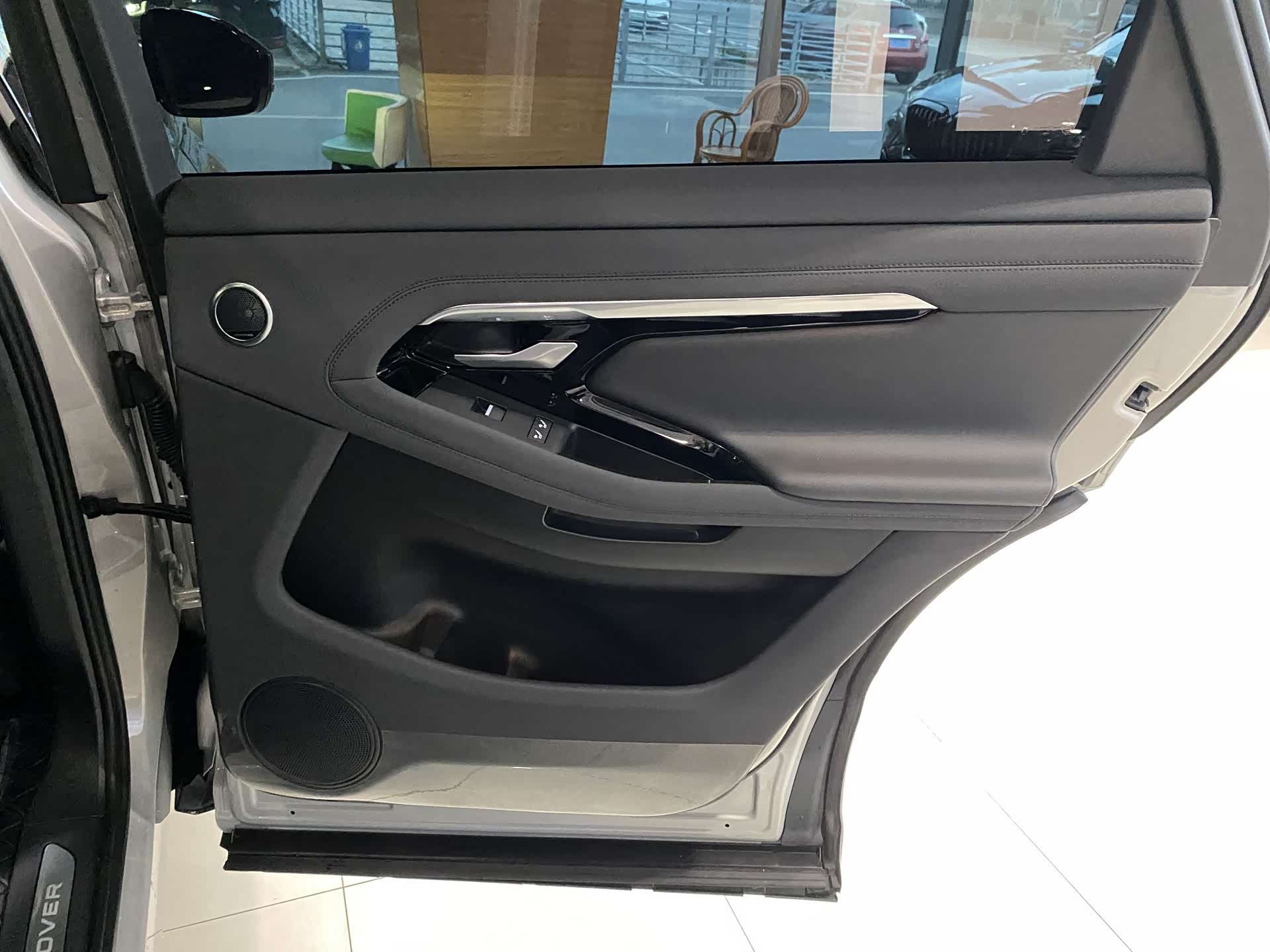 Land Rover Range Rover, 2023 13