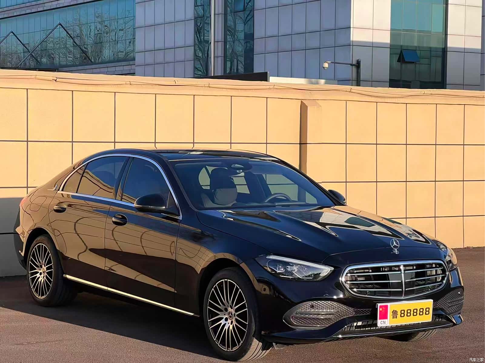 Mercedes-Benz C-Class, 2023 3