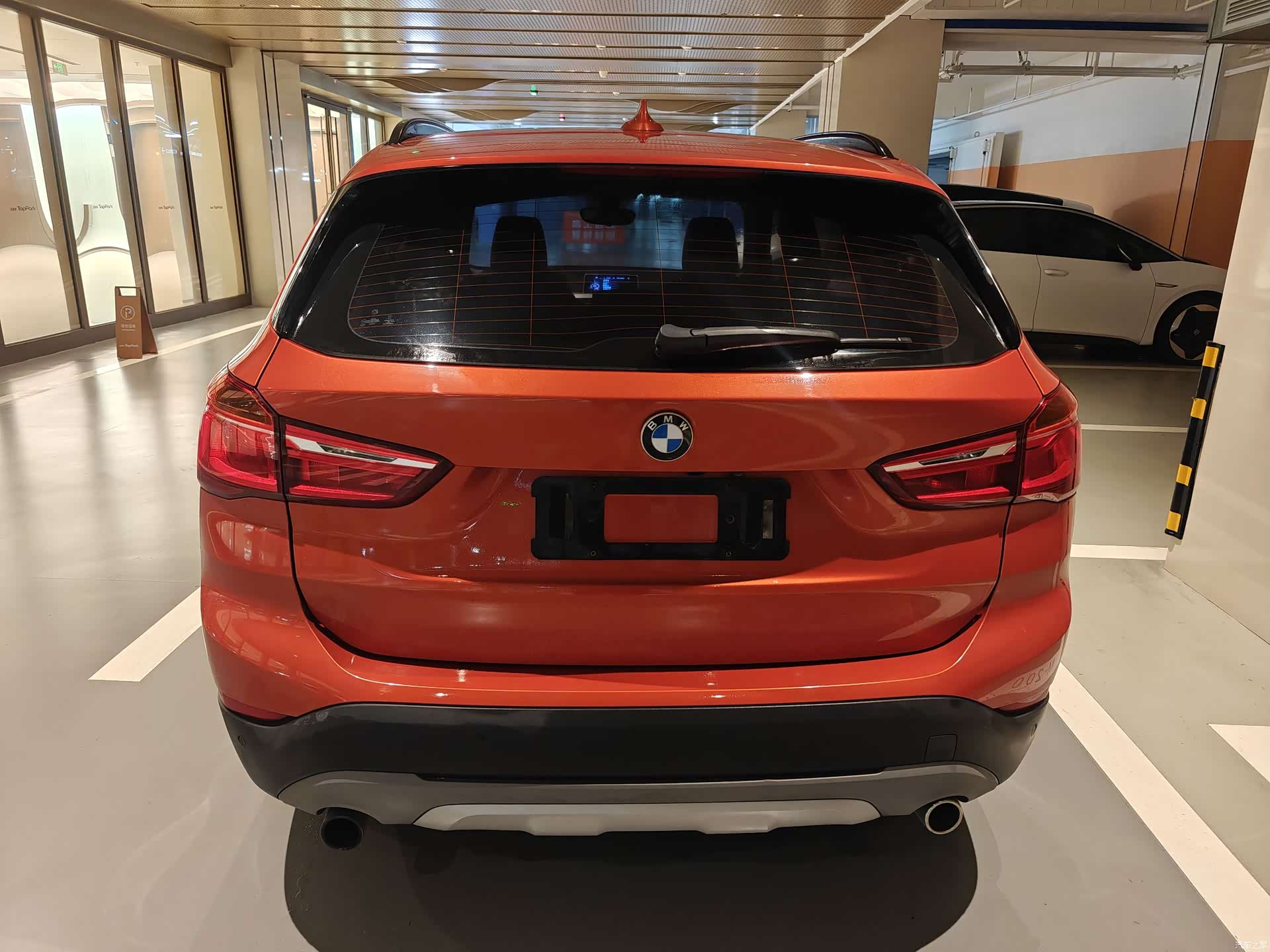BMW X1, 2017 все фото