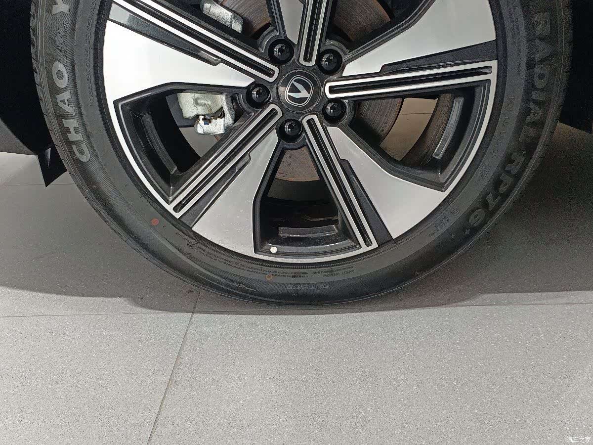 Changan CS75, 2026 10