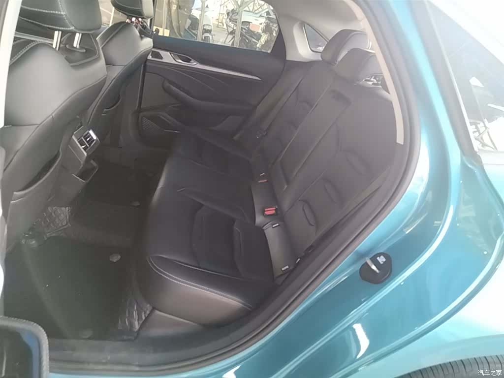 Geely Preface, 2022 17