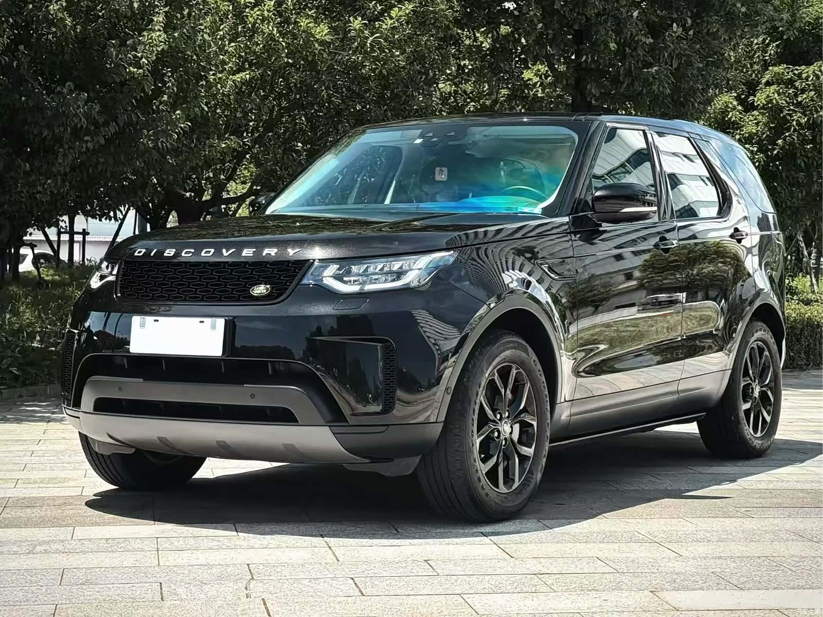 Land Rover Discovery, 2020 1