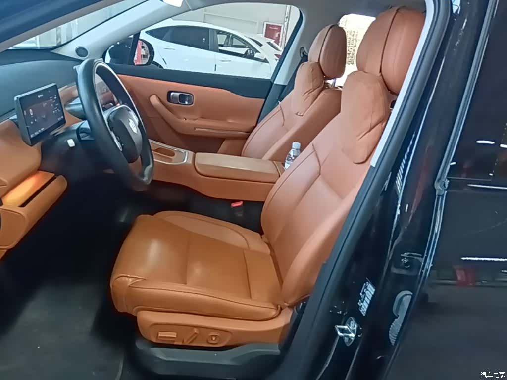 Leapmotor C16, 2025 15