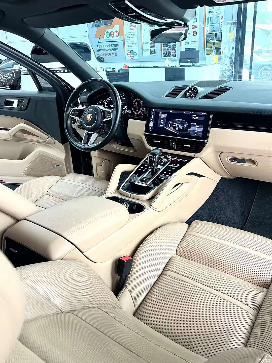 Porsche Cayenne, 2020 все фото