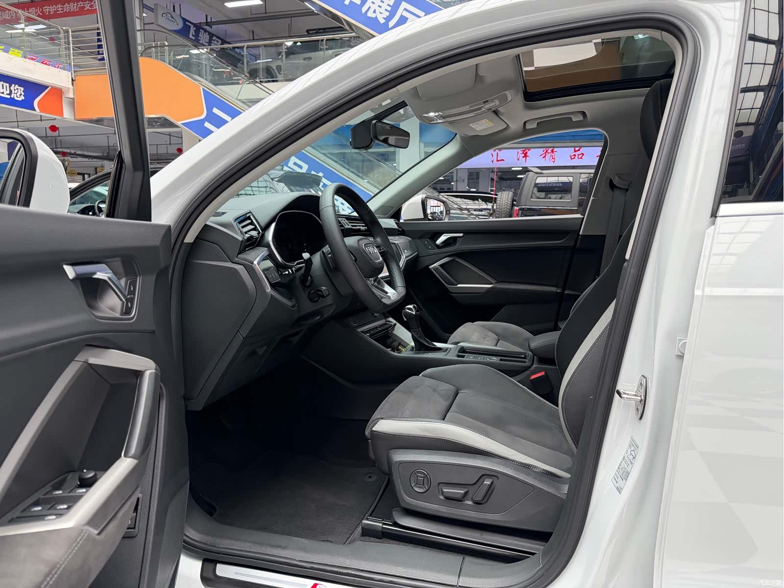 Audi Q3, 2023 9