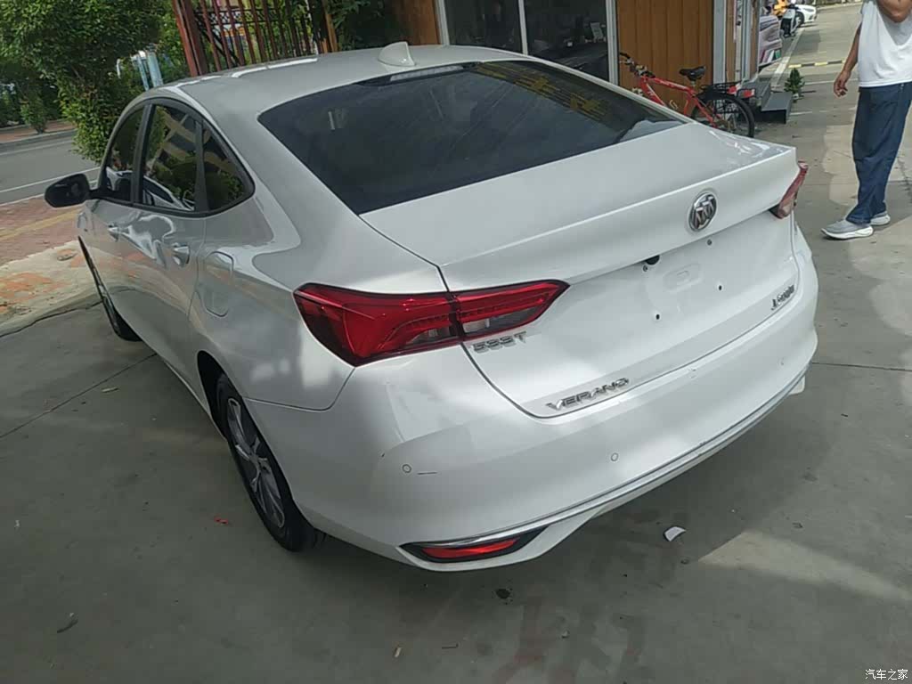 Buick Verano, 2022 все фото