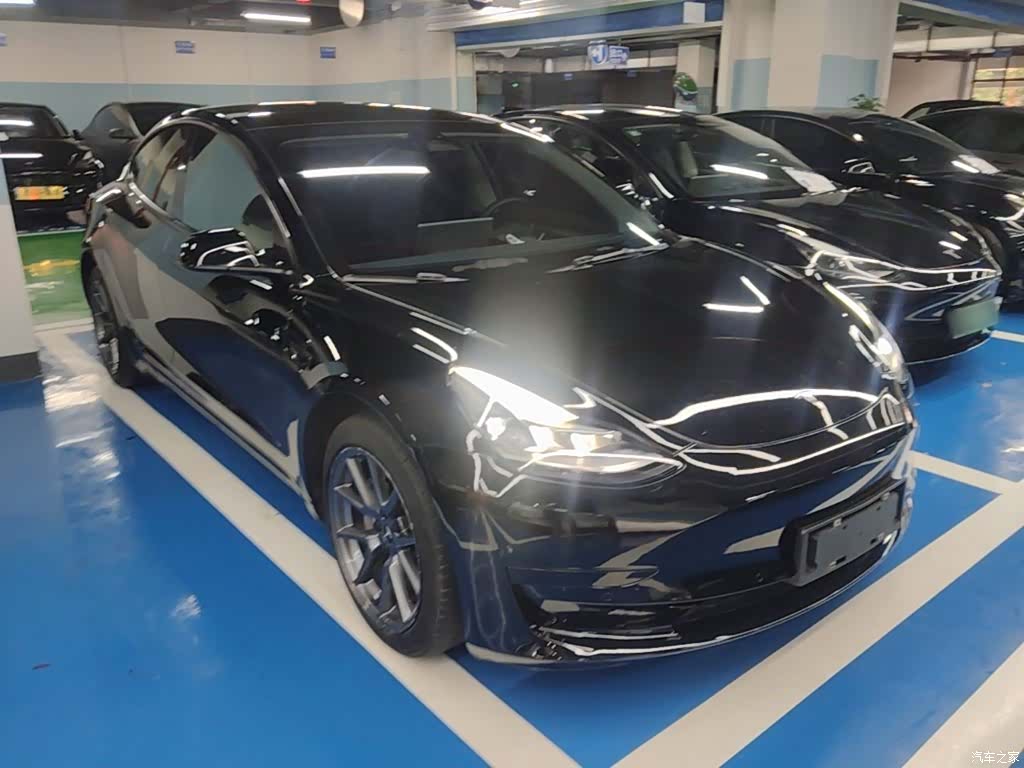 Tesla Model 3, 2022 4
